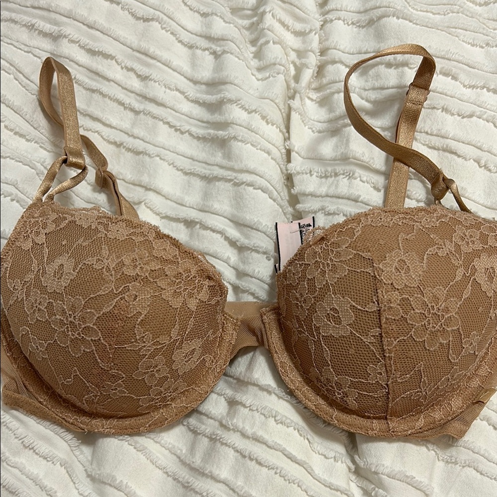 VS Lace Bra in Nude size 34B
